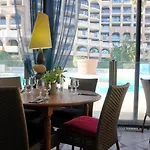 753, 4 Personnes, Vue By Palmazur *